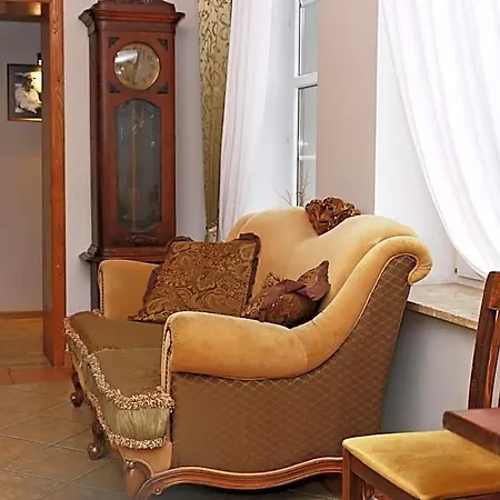Sami Swoi 42 Otel *